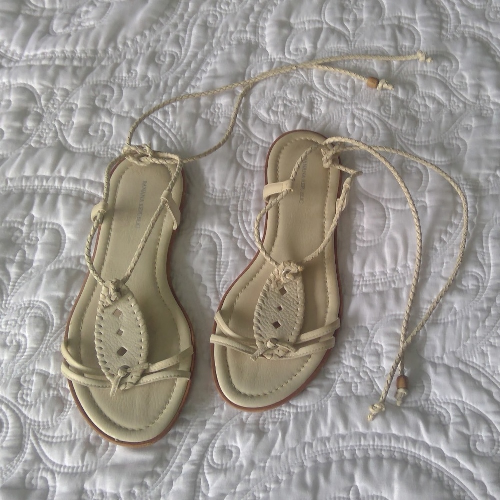 Banana Republic leather cream tie up sandals